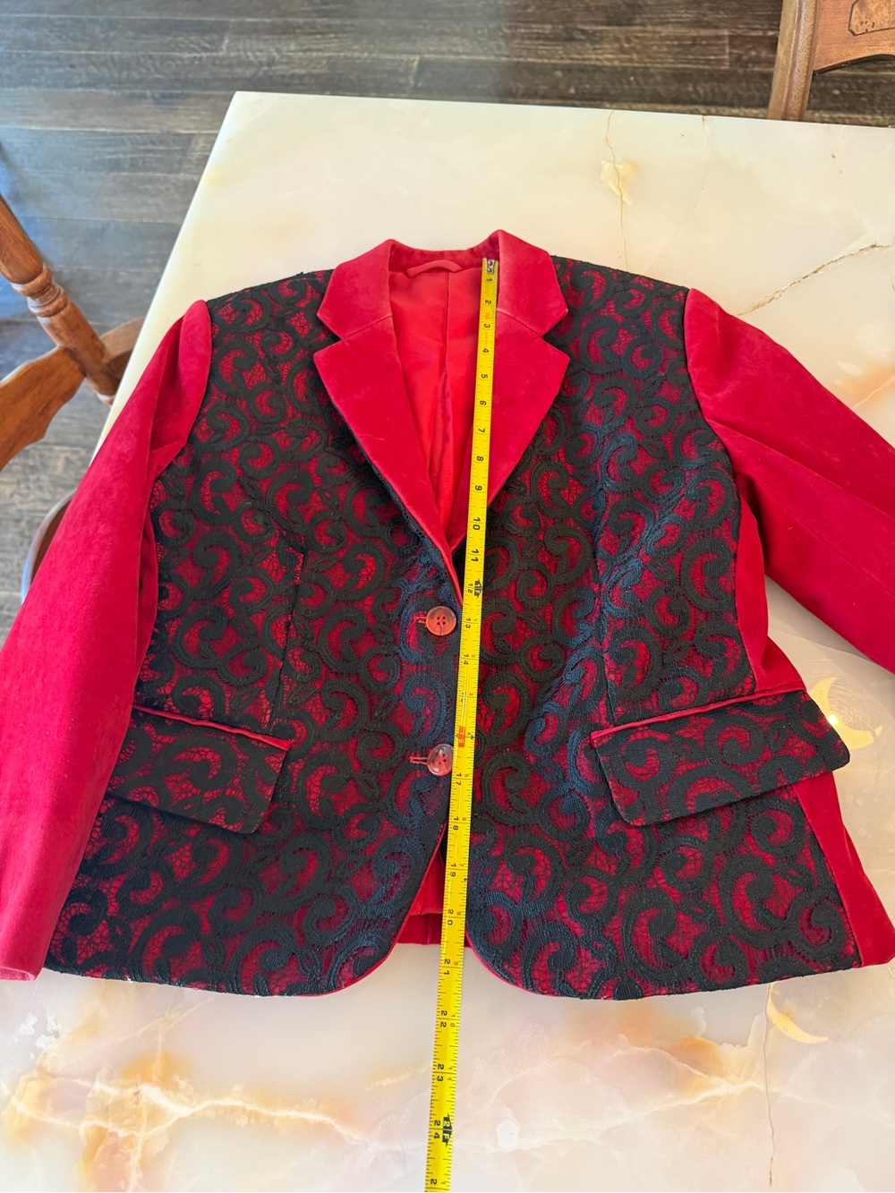 Vintage Red and Black Patterned Women's Blazer - Picture 5 of 10